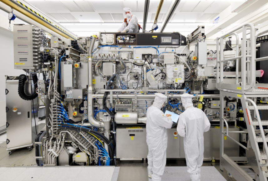 【兆恒機(jī)械】光刻機(jī)是干什么用的，工作原理是什么？