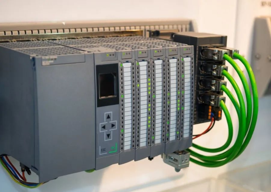 【兆恒機(jī)械】關(guān)于PLC不得不知道的16個(gè)入門(mén)基礎(chǔ)知識(shí)